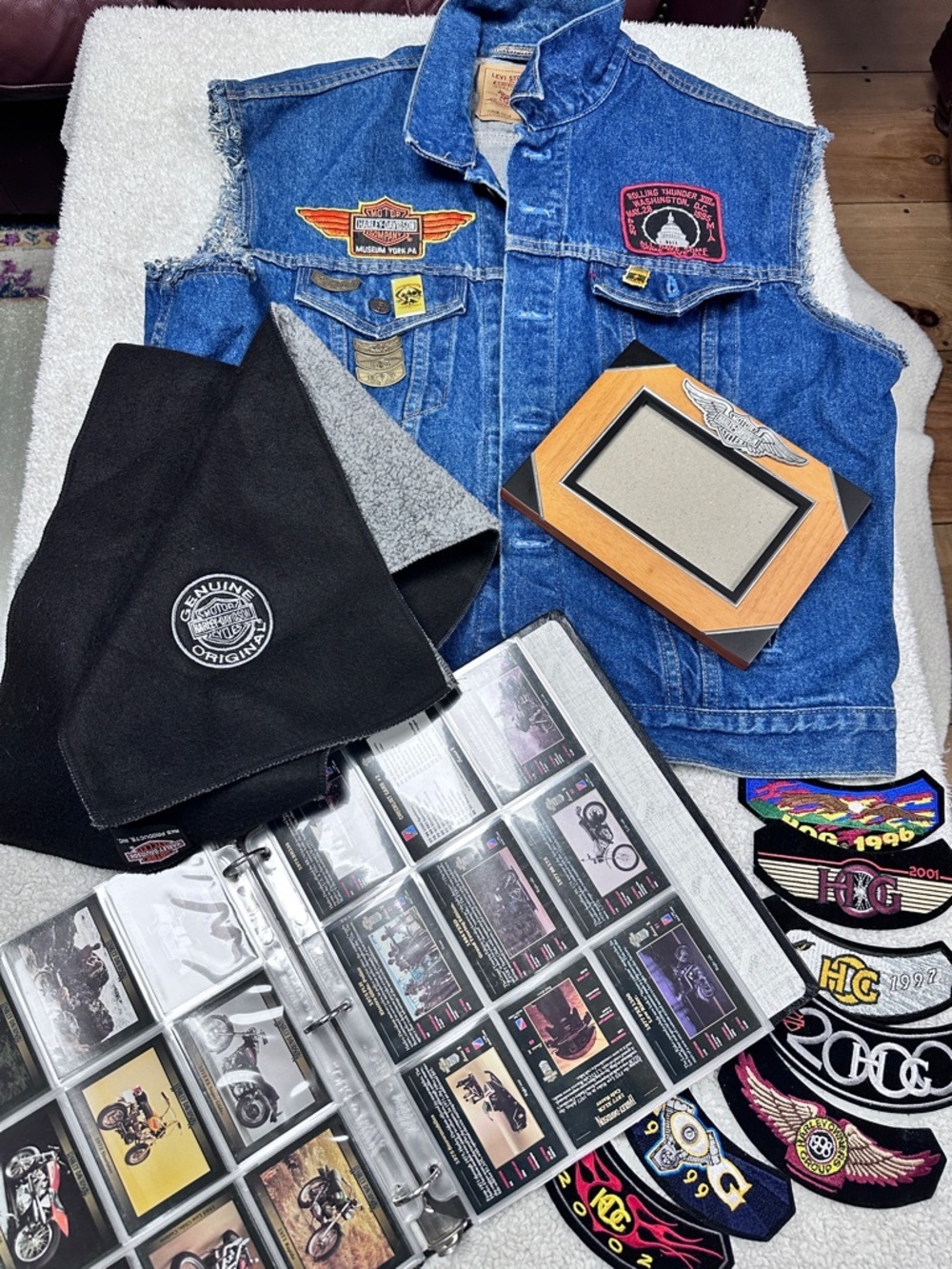 Harley Davidson Vintage Fun Pack! With Levi Denim Vest, Patches & much more 46